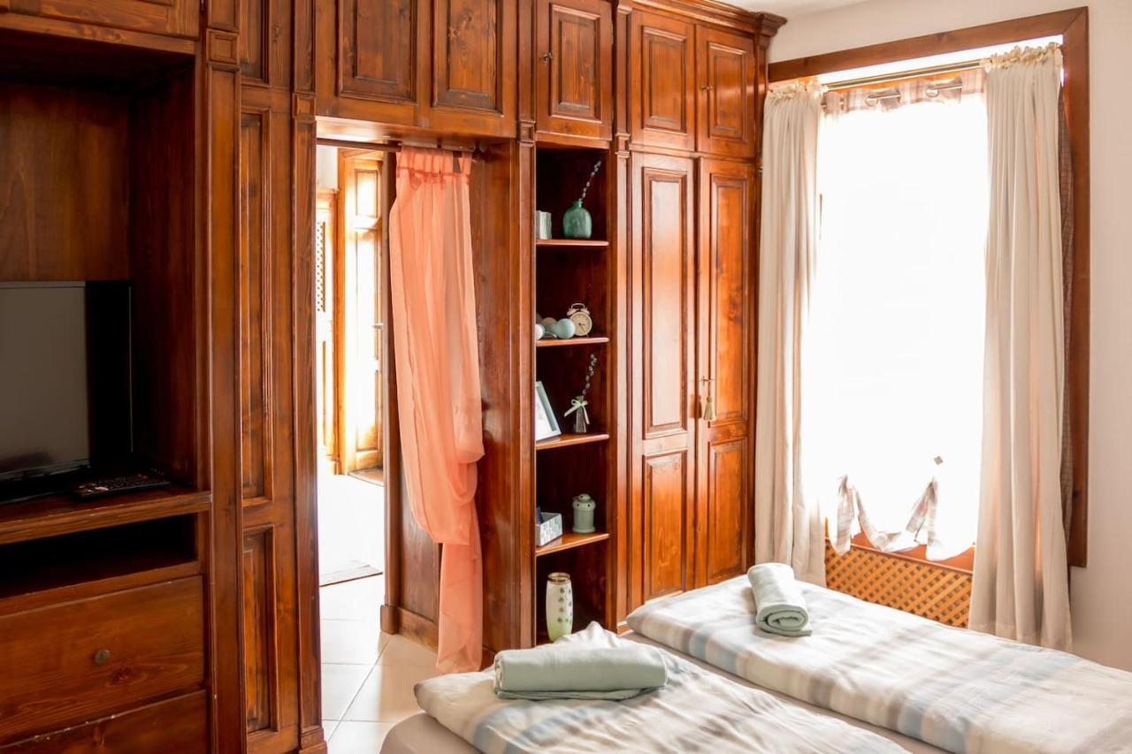8 Small And Cozy Suite 蒂米什瓦拉 外观 照片